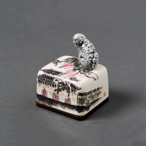 HK Studio - Haechi and Gwanghwamun Music Box For Cheap